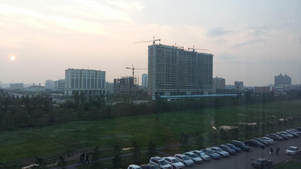 Apartment In Heart Of Astana Extérieur photo